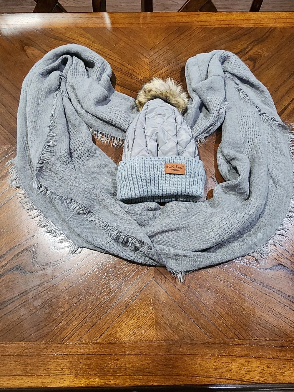 Women's Light Gray Knit Pom Beanie with Scarf